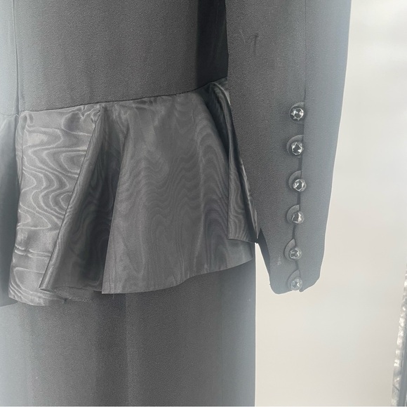 80s Morton Myles Black Peplum Dramatic Shoulder Crepe Midi Dress - Picture 4 of 14